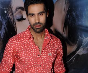 Ek Haseena Thi Ek Deewana Tha Movie Cast, Review, Wallpapers & Trailer