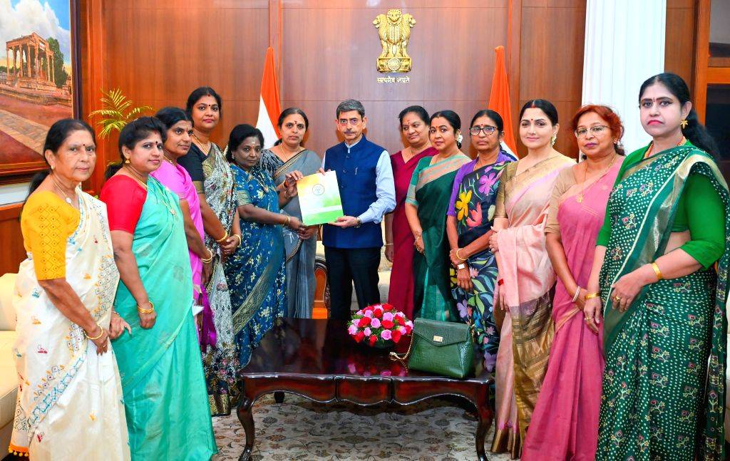 A delegation of senior BJP Tamil Nadu leaders meets Governor RN Ravi