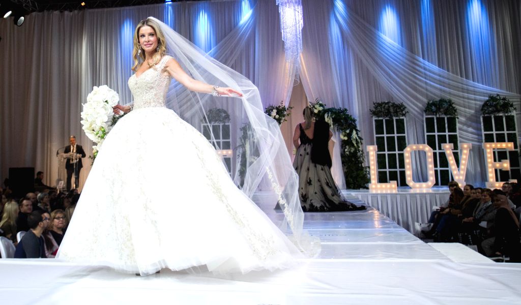CANADATORONTOWEDDING DRESSBRIDAL SHOW