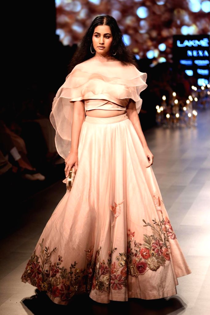 lakme fashion week dresses 2018 Discover 130 Lakme fashion week 2018 and lakme fashion week ideas