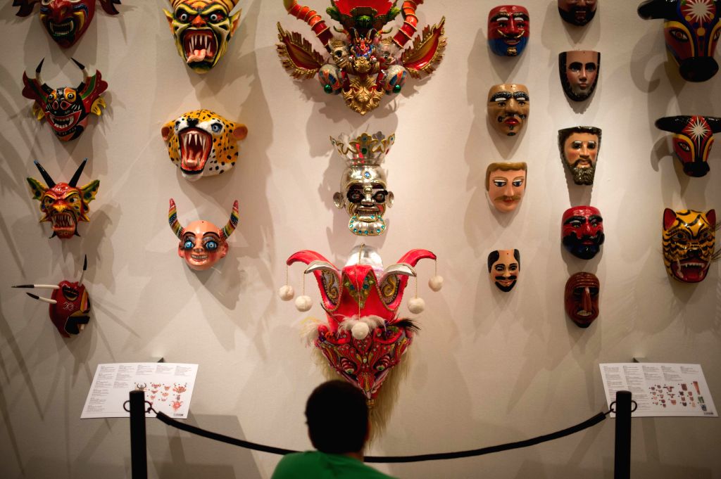 CHILESANTIAGOCULTUREFOLK ART