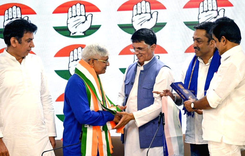 AAP MLA Rajendra Gautam Pal joins Congress Party