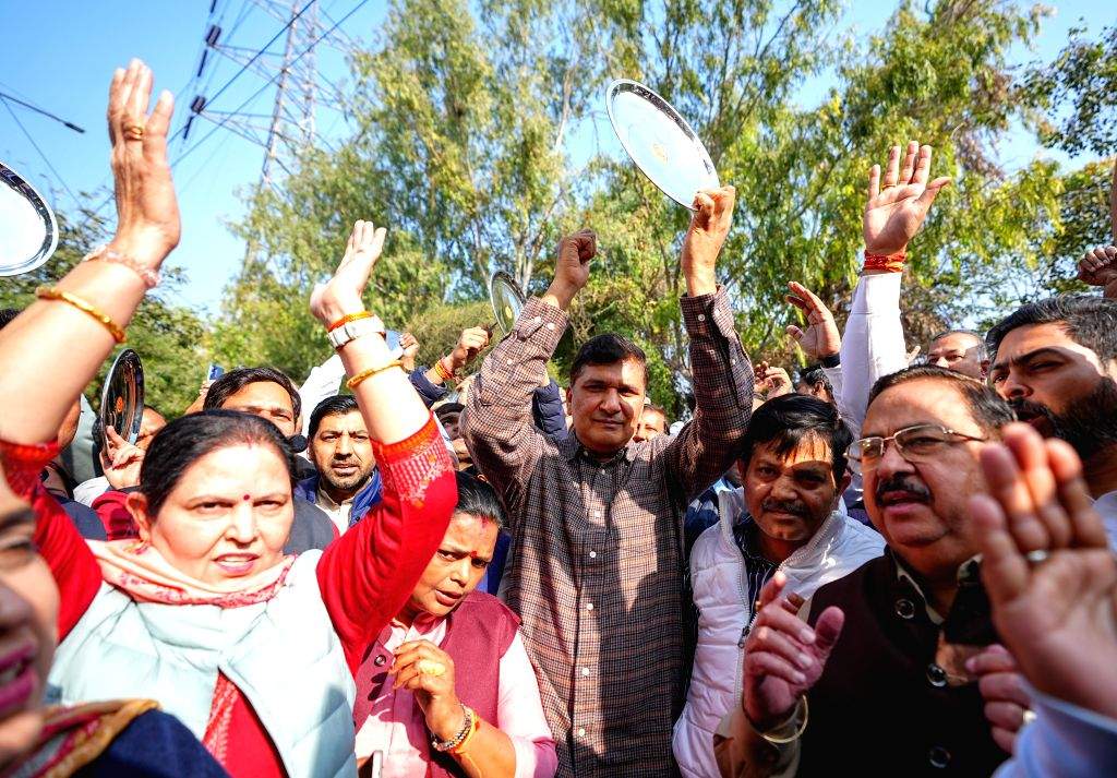 AAP Protests at Delhi Secretariat