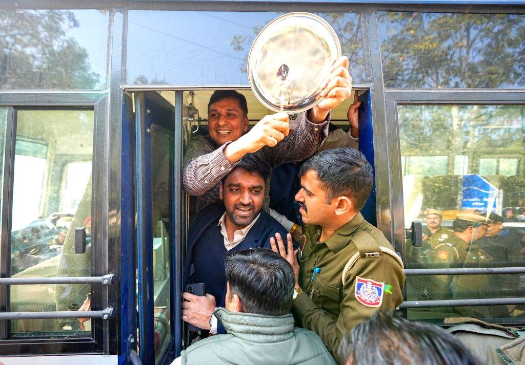 AAP Protests at Delhi Secretariat