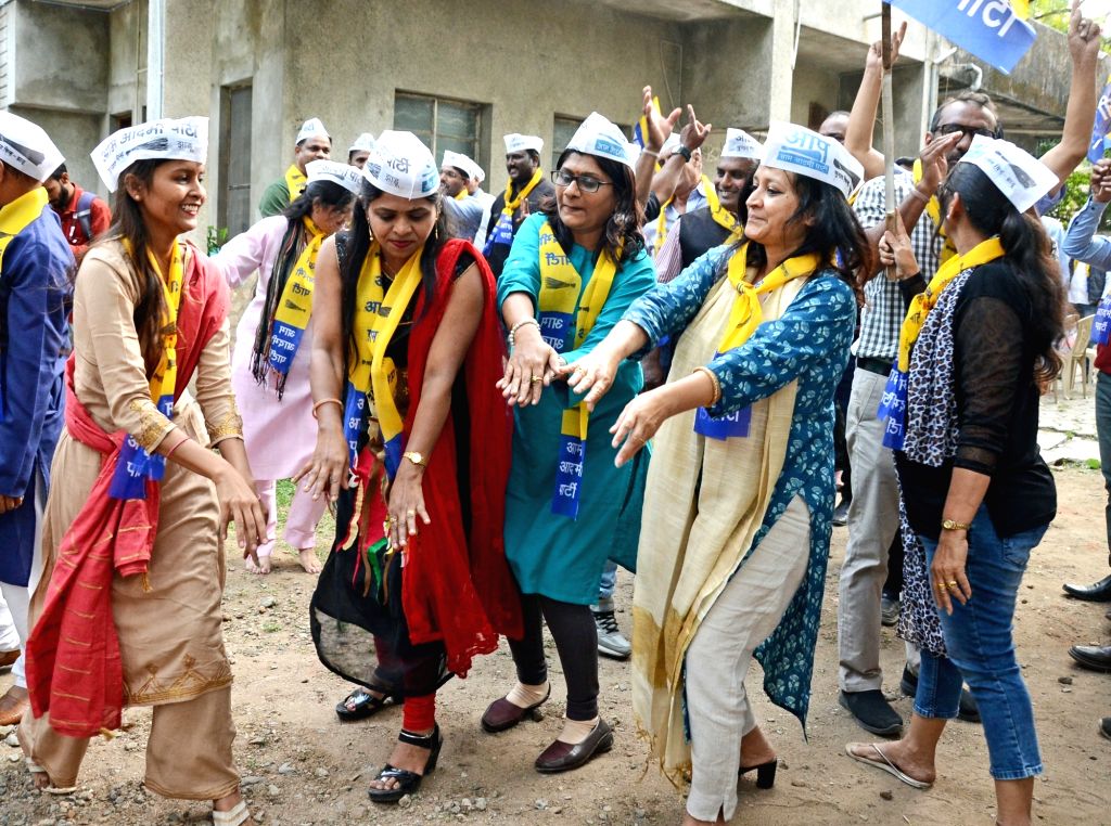 : Nagpur: AAP workers celebrate the historic victory of the party in ...