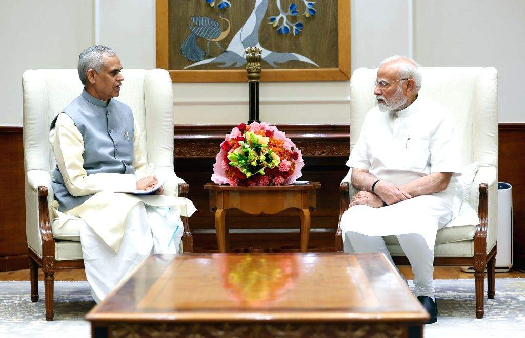 Acharya Devvrat meets PM Modi