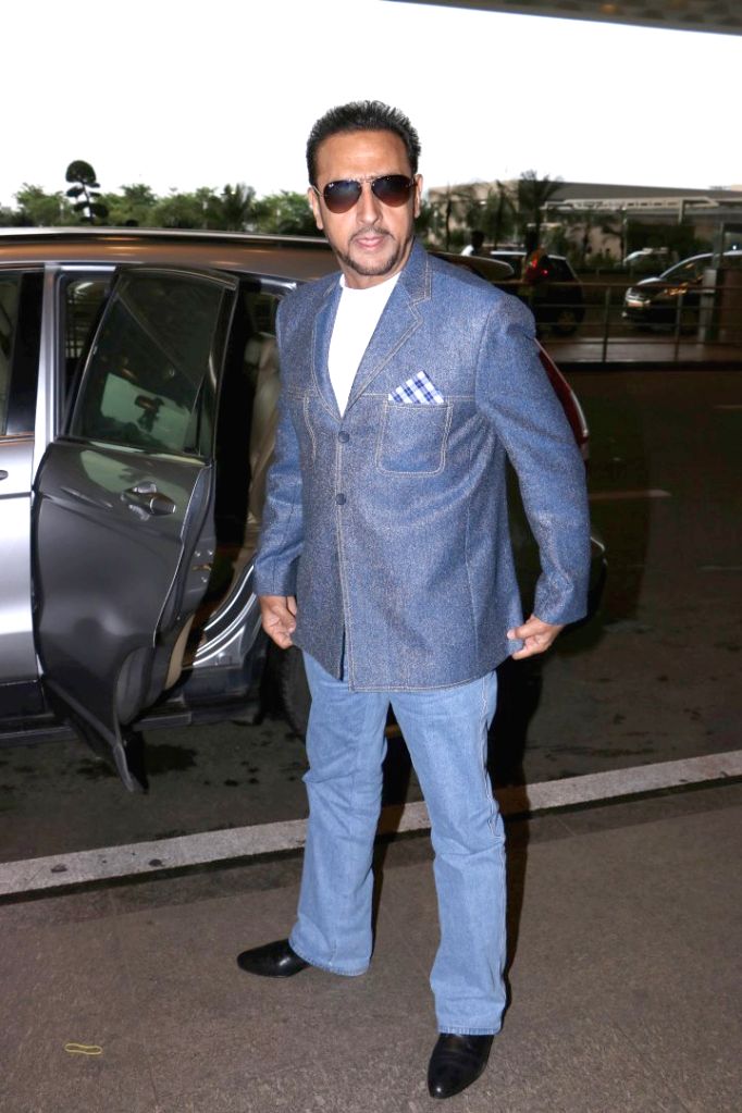 Gulshan Grover at airport