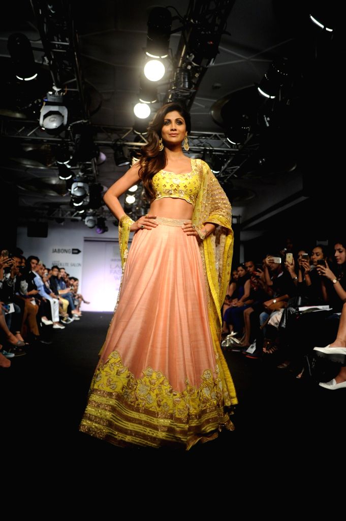 Shilpa Shetty at LFW Winter Festive 2015 - Divya Reddy show