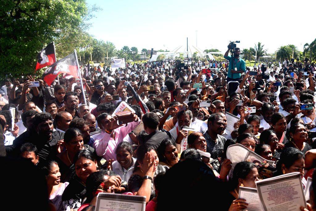 AIADMK leaders pay tribute to former Tamil Nadu CM J. Jayalalithaa on ...
