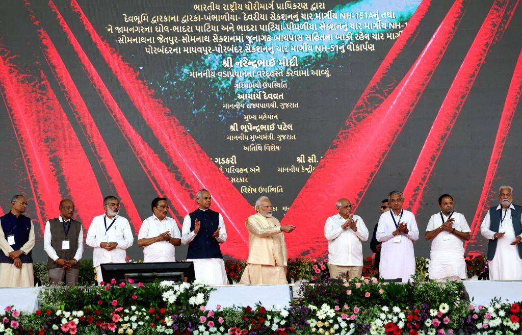 PM Modi at inauguration and foundation stone laying of various ...
