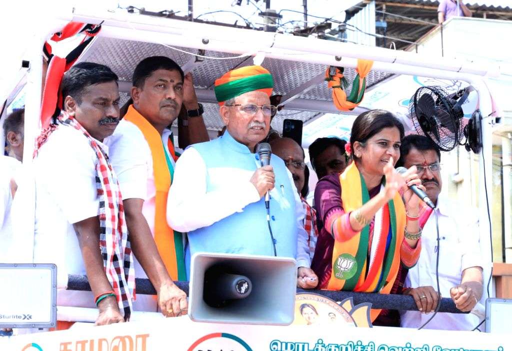 Modakurichi Arjun Ram Meghwal campaigns for BJP candidate in Modakurichi