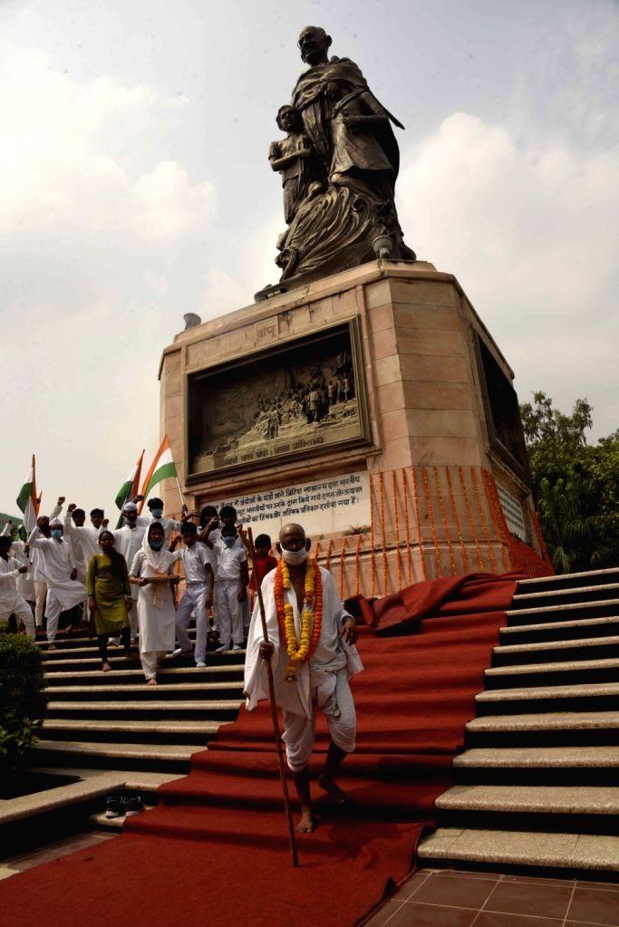 Tributes paid to Mahatma Gandhi on his 151st birth anniversary