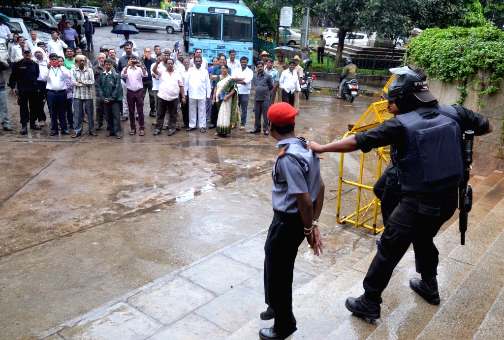 Garud Commando Force - mock drill