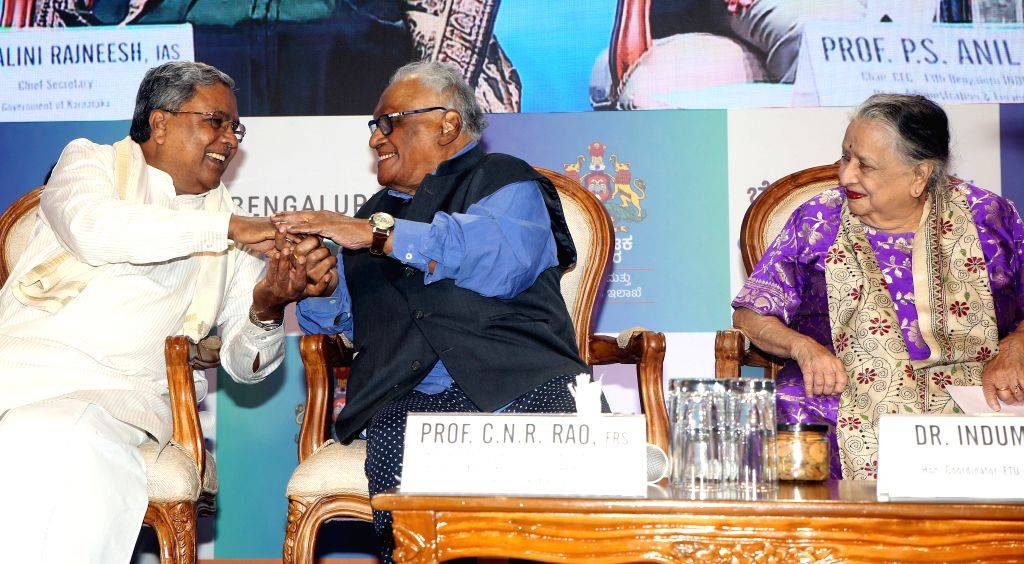 Profc N R Rao Karnataka Chief Minister Siddaramaiah greets Bharat Ratna Prof. C.N.R ...