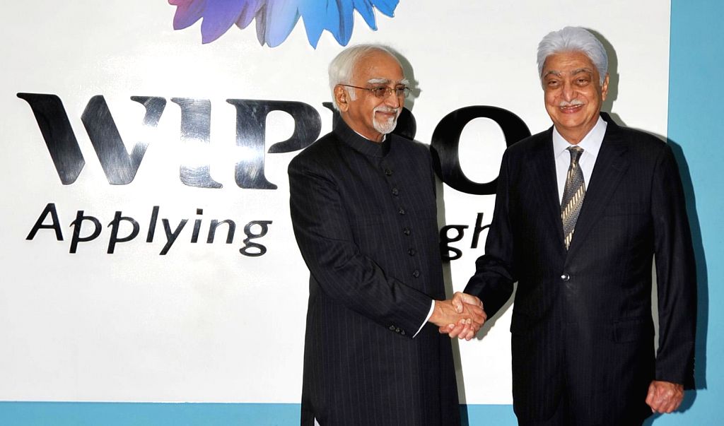 hamid-ansari-with-azim-premji-during-a-programme