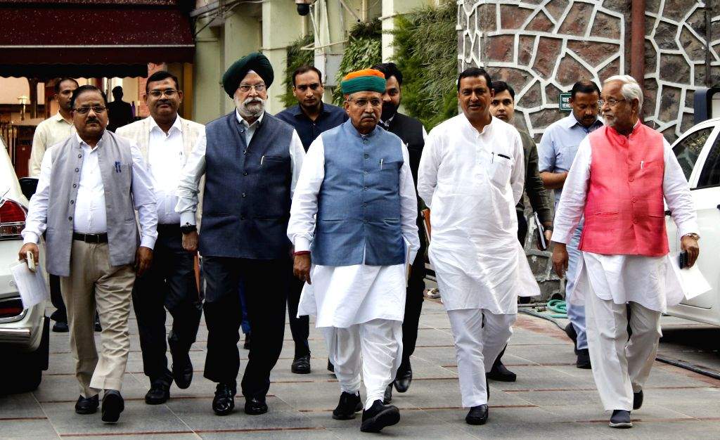 BJP delegation comprising Union Ministers Hardeep Singh Puri and Arjun ...