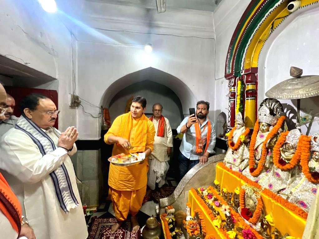 BJP National President J.P Nadda offers prayer at Shri Balaji Temple