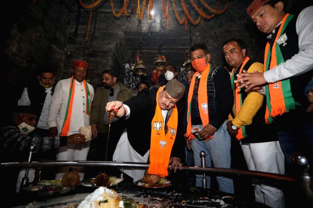 BJP National President JP Nadda offers prayers at Bagnath temple