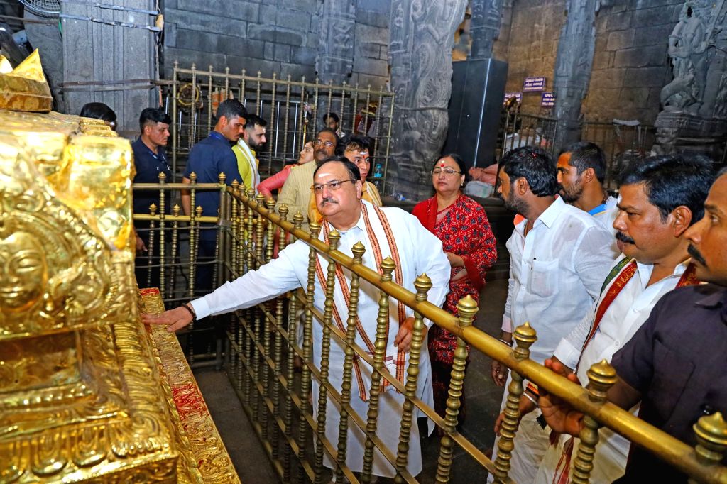: Tirupati: BJP National President JP Nadda offers prayers at ...