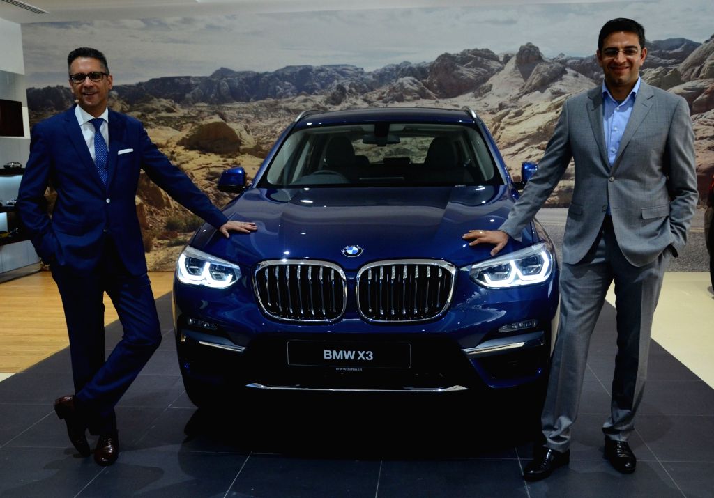 BMW X3 launch