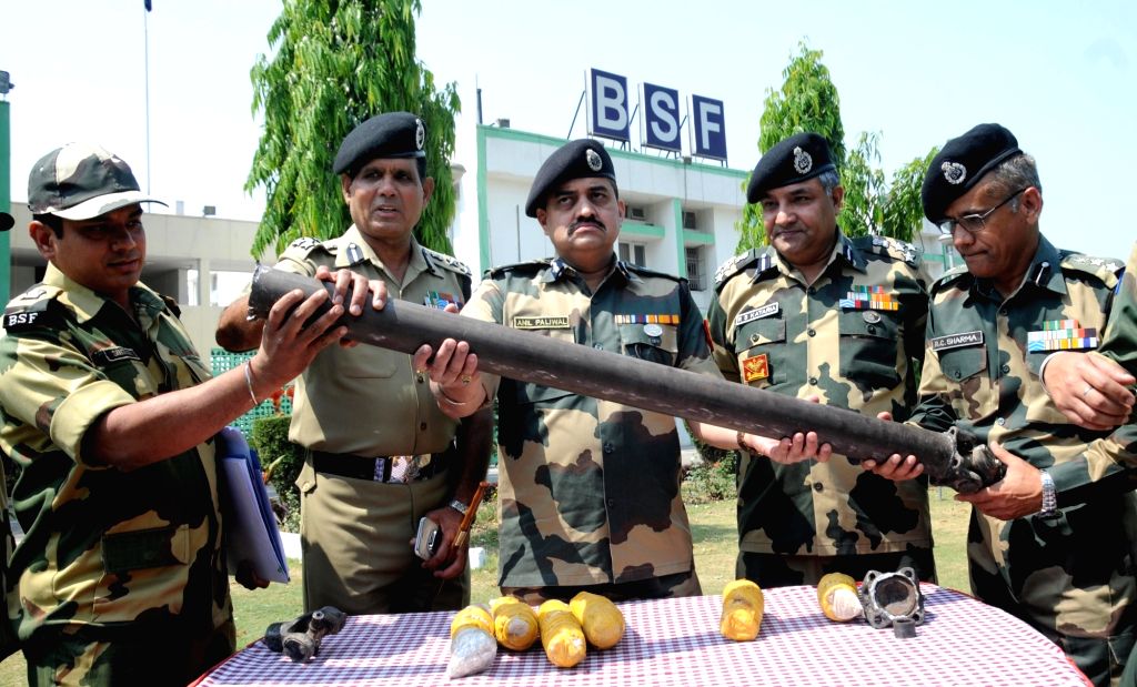 BSF seizes heroin in Punjab