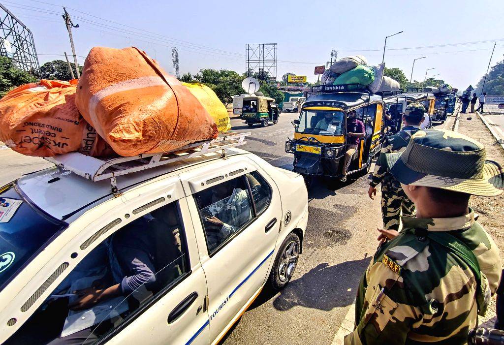 BSF personnel at the Integrated Check Post amid security checks
