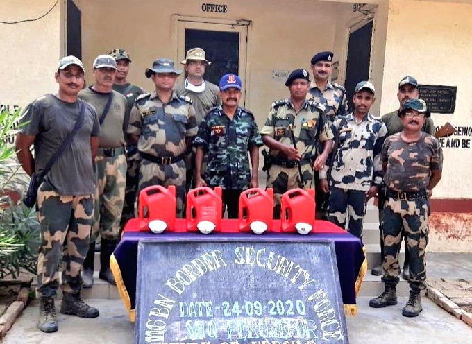 Free Photo: BSF seize 13 kg heroin in Punjab's Ferozepur