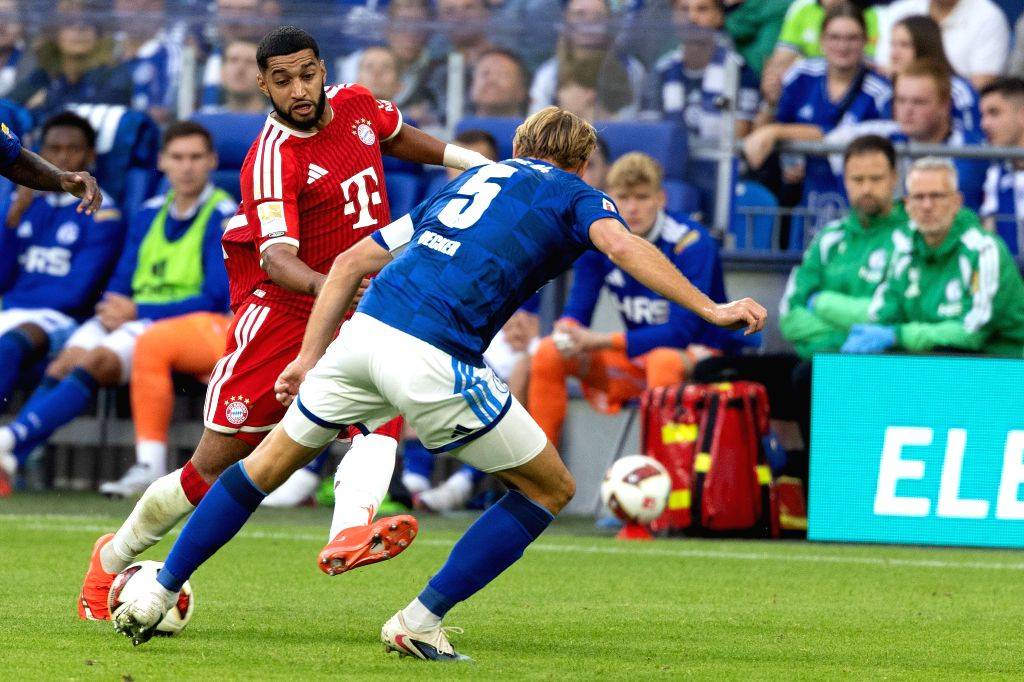 Bundesliga - Schalke 04 vs Bayern Munich