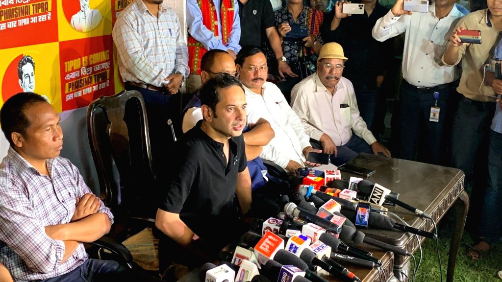 Free Photo : Center to appoint interlocutor to study, resolve Tripura ...