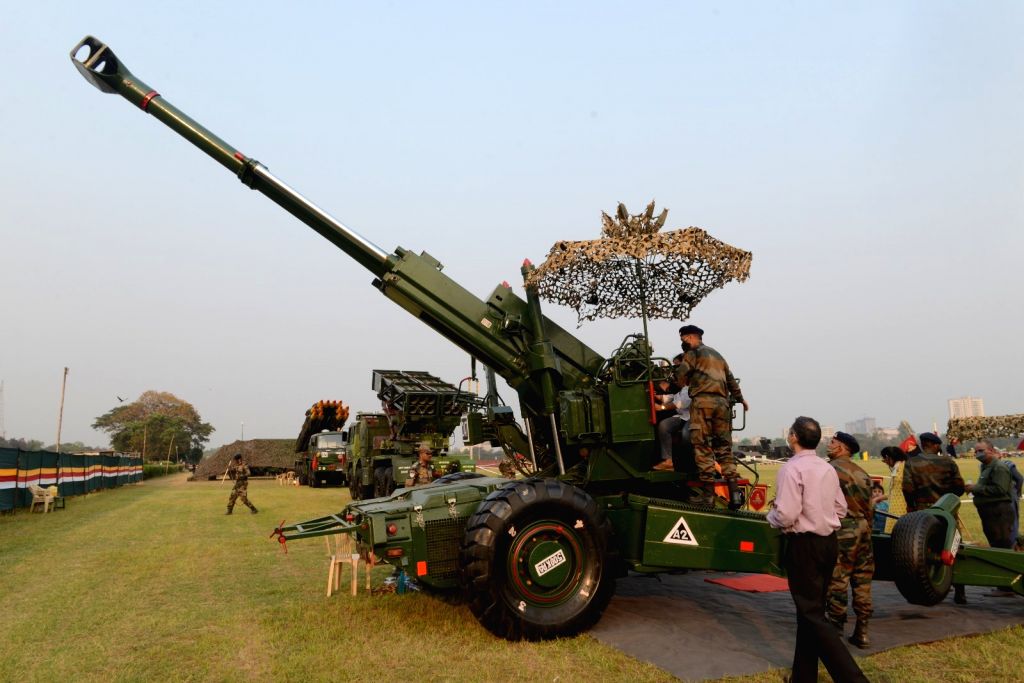 Tri Service Machine Children at the TRI Service Weapon and Equipment Display, on the ...