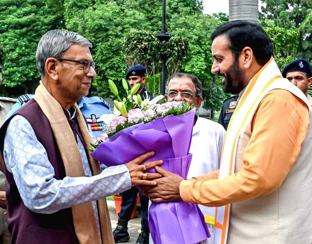 CM Nayab Singh Saini welcomes Governor Ashim Kumar Ghosh