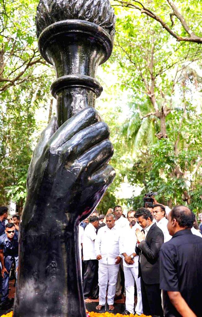 CM Vijay Pays Tribute at Periyar Memorial