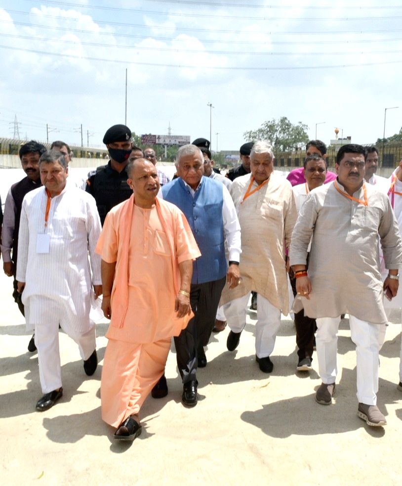 Free Photo: CM Yogi inspected the bridge being built on Hindon river.