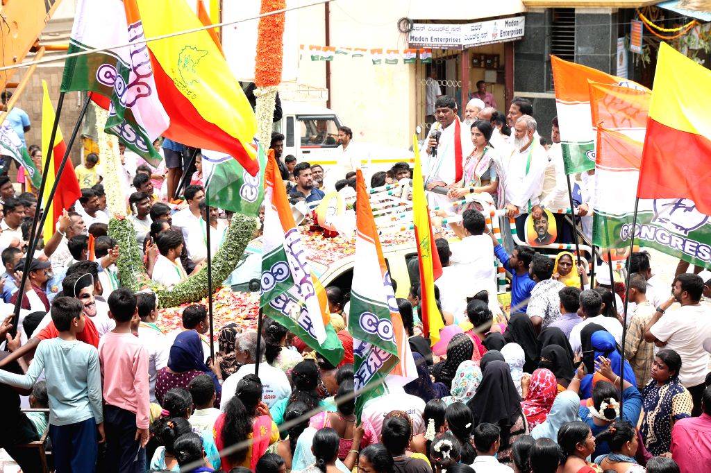 Party leaders accelerate campaigns 10 days before the vote Party leaders accelerate campaigns 10 days before the vote