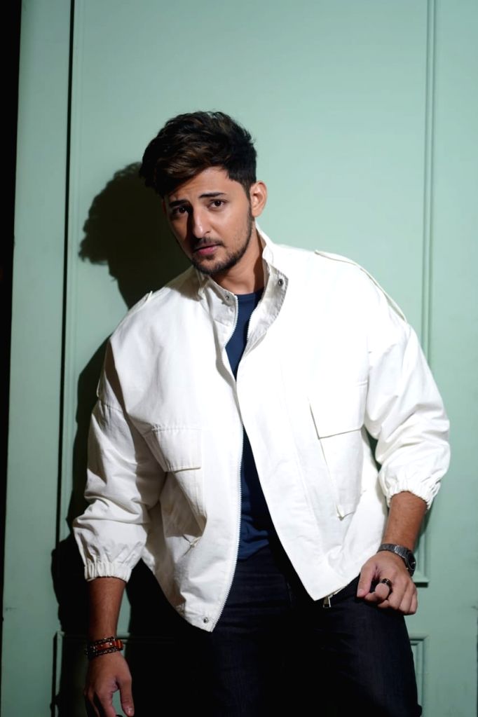 Darshan Raval releases reprise version of 'Ek tarfa' image