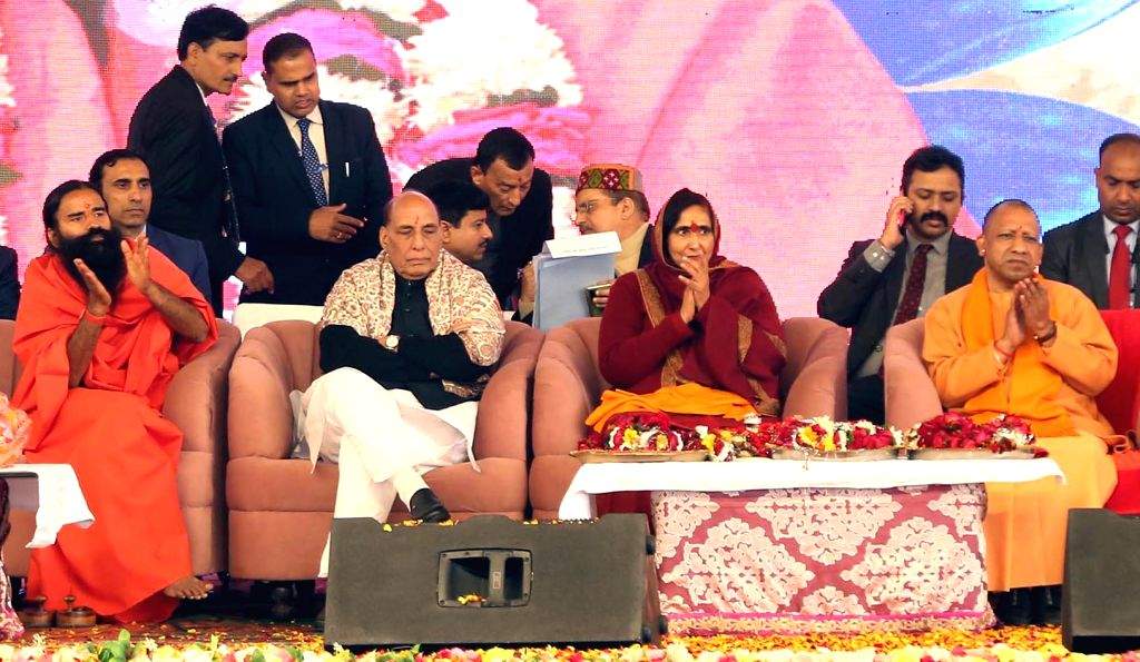 Defence Minister Rajnath Singh, Uttar Pradesh Chief Minister Yogi ...