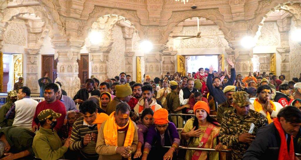 Devotees throng Shri Ram Janmabhoomi on Basant Panchami