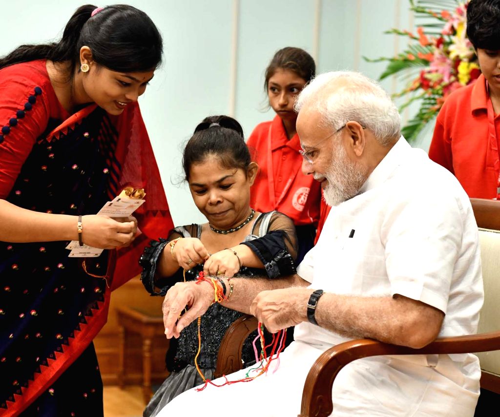 Modir Raksha PM Modi celebrates Raksha Bandhan