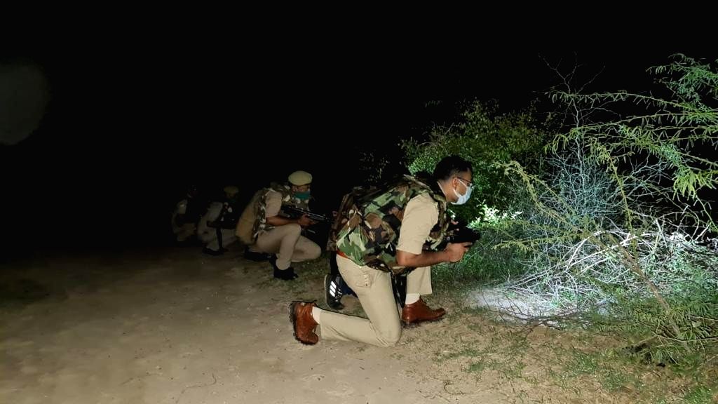 Dreaded gangster shot dead in encounter with police in Agra