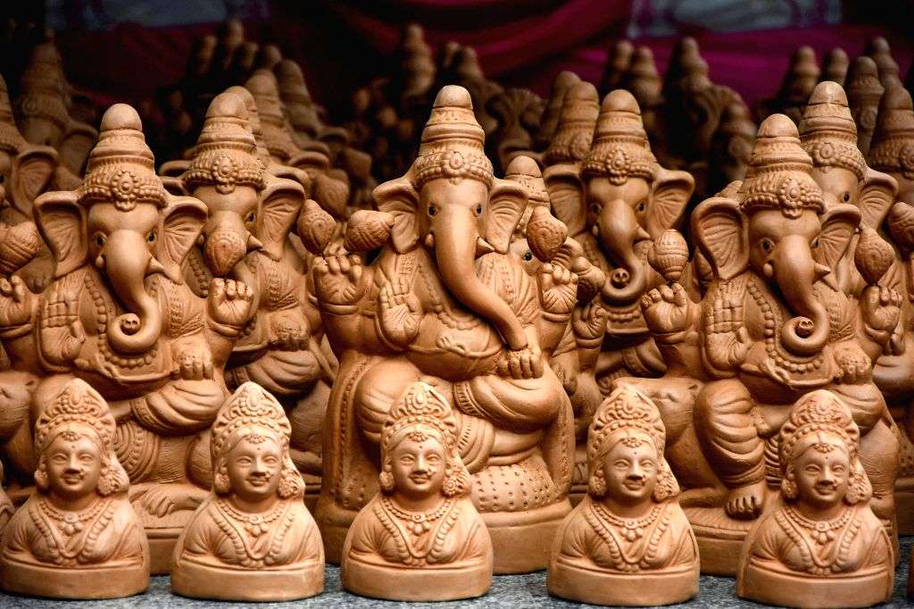 Eco-friendly Gowri Ganesha idols distributed - Gowri Ganesha festival, Ganesha festival, eco-friendly idols, clay idols, Lord Ganesha, Goddess Gowri,