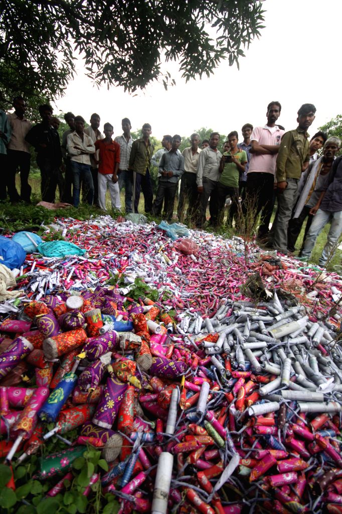 Mohanlalganj : Explosion at an cracker factory