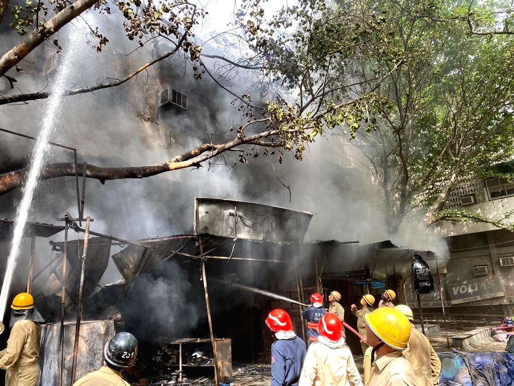 Major fire at Delhi's Jhandewalan cycle market, no injuries