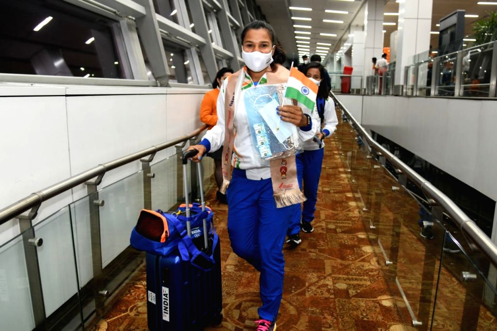 Free Photo: First batch of Indian athletes leave for Tokyo