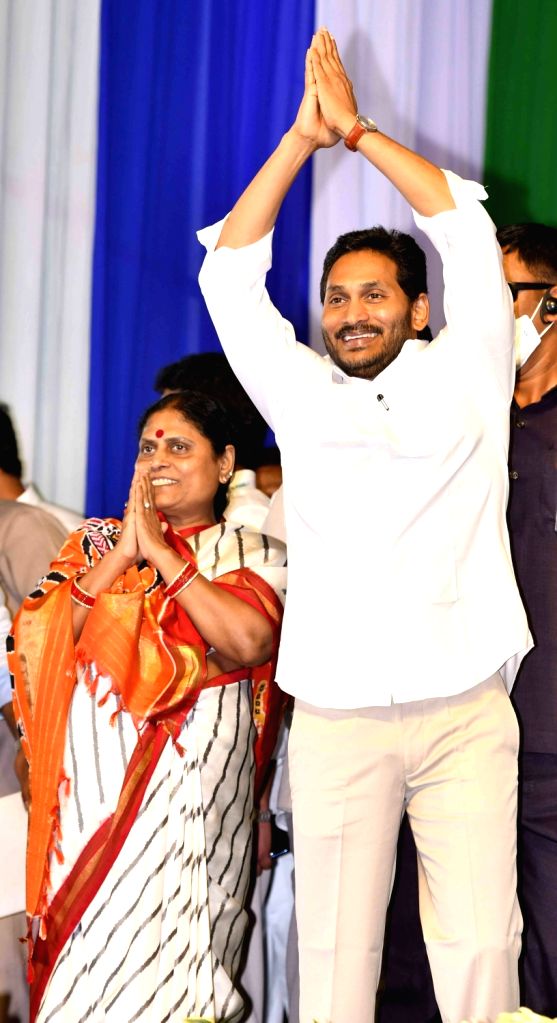Andhra Pradesh Chief Minister Y.S Jagan Mohan Reddy with his mother Y.S ...