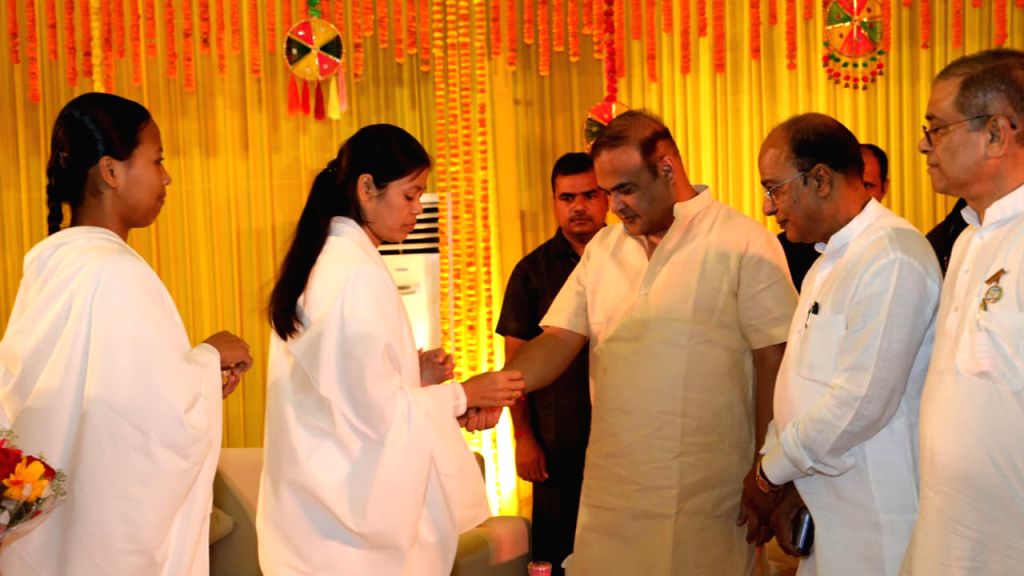 Guwahati : Assam CM Himanta Biswa Sarma attends 'Raksha Bandhan ...