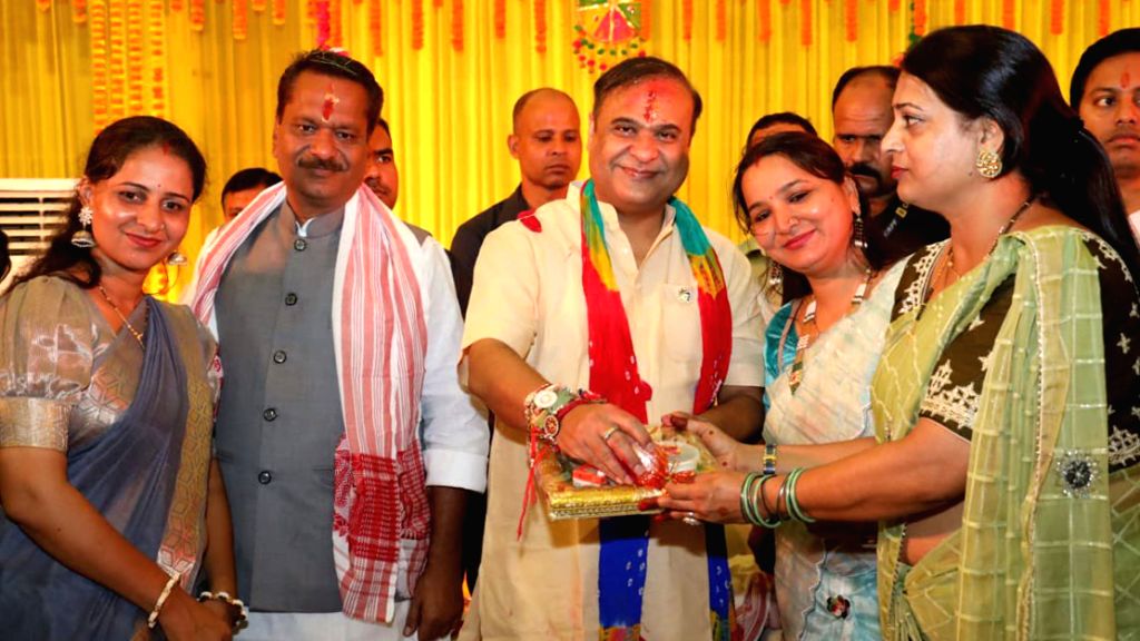 Guwahati : Assam CM Himanta Biswa Sarma attends 'Raksha Bandhan ...