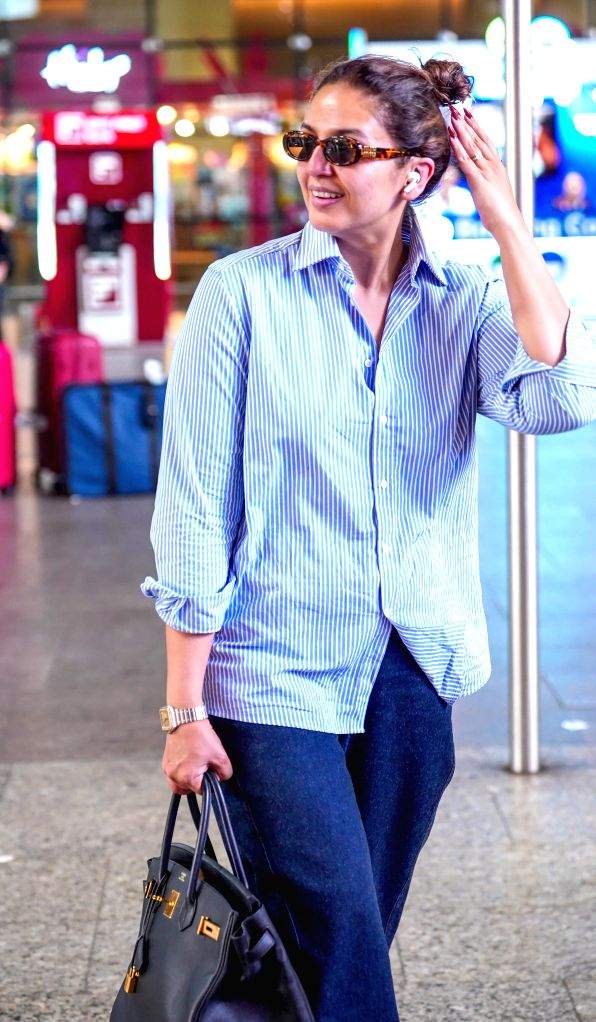 Huma Qureshi Spotted at Airport