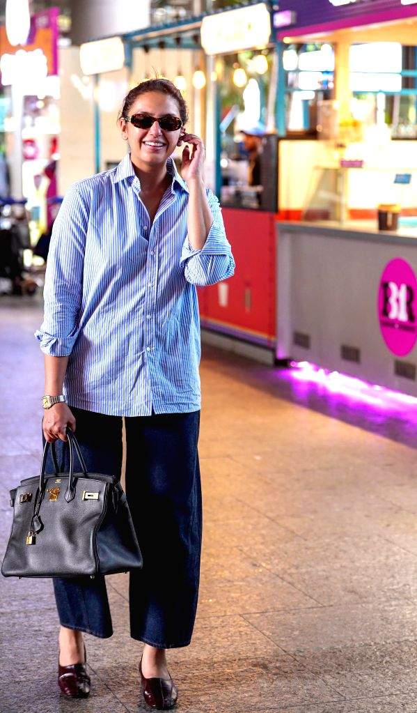 Huma Qureshi Spotted at Airport