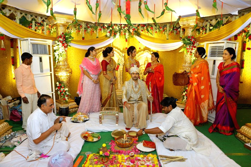 'Love Touch Hero and Heroine Jayanth Reddy and Dhriti Saharan Wedding ...