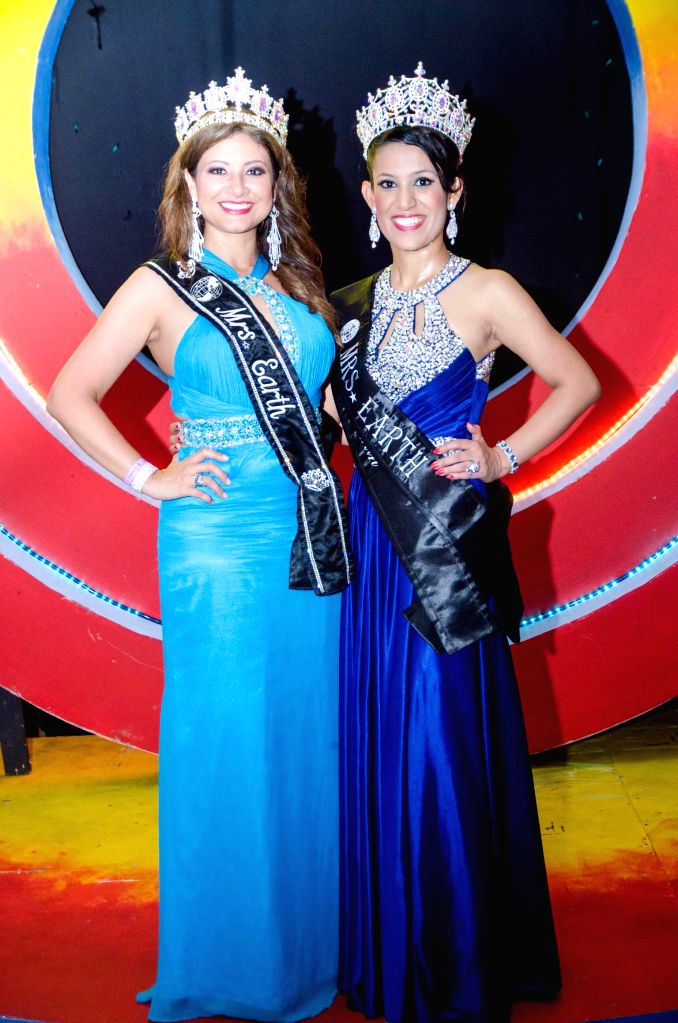 Indian beauty wins Mrs.Earth 2015 pageant